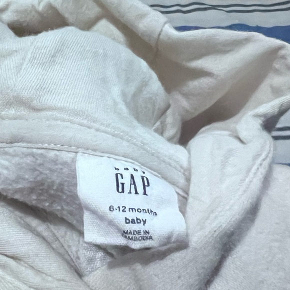 GAP Kids Cream Hoodie and Joggers Set - Picture 2 of 3